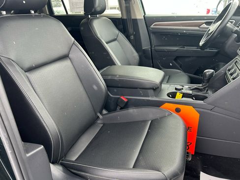 Used 2021 Volkswagen Atlas SE w/ Towing Package image 31