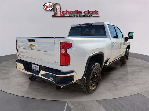 Used 2024 Chevrolet Silverado 2500 LTZ w/ LTZ Convenience Package image 6