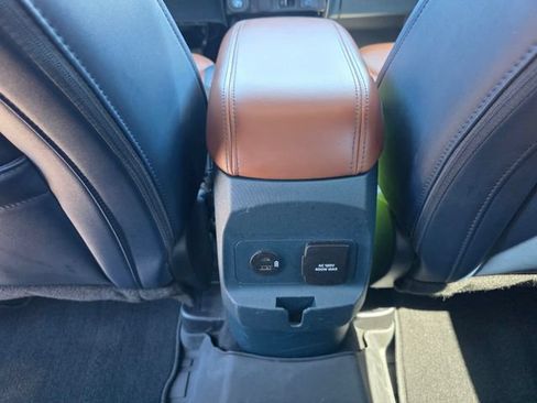 Used 2024 Ford Maverick Lariat w/ FX4 Off-Road Package AWD/4WD image 17