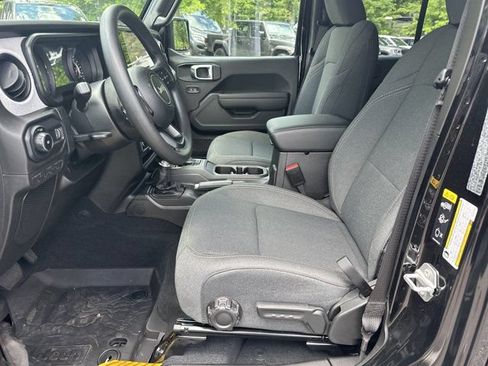 New 2026 Jeep Wrangler Unlimited Sport AWD/4WD image 9
