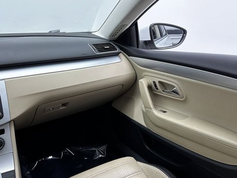 Used 2016 Volkswagen CC R-Line image 26