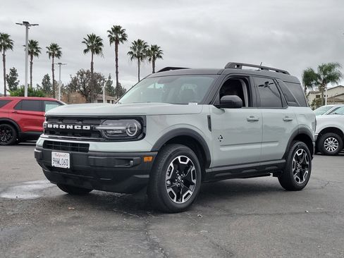 Used 2023 Ford Bronco Sport Outer Banks w/ Tech Package image 18
