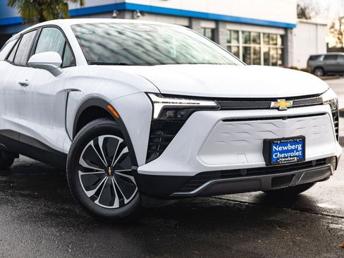 New 2026 Chevrolet Blazer EV LT image 3