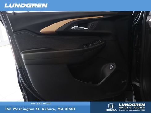 Used 2023 Chevrolet TrailBlazer ACTIV w/ Sun and Liftgate Package AWD/4WD image 9