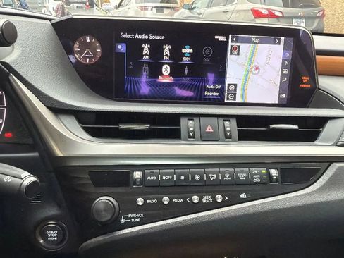 Used 2019 Lexus ES 350 image 17