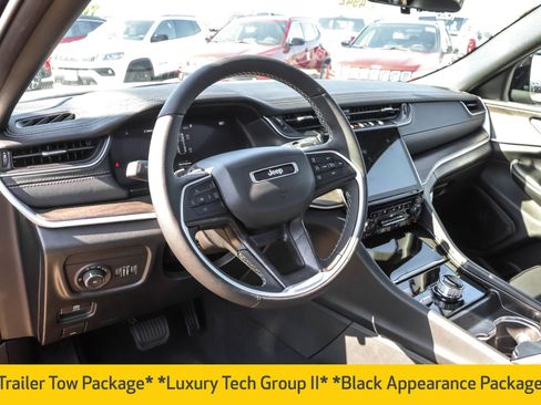 New 2025 Jeep Grand Cherokee Limited w/ Luxury Tech Group II image 4