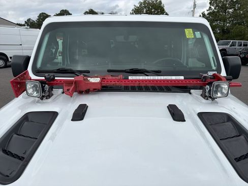 Used 2018 Jeep Wrangler Unlimited Rubicon image 10