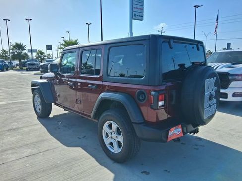 Used 2022 Jeep Wrangler Unlimited Sport AWD/4WD image 5