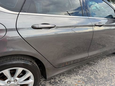 Used 2015 Chrysler 200 C FWD image 5