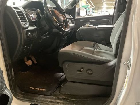 Used 2022 RAM 1500 Big Horn AWD/4WD image 4