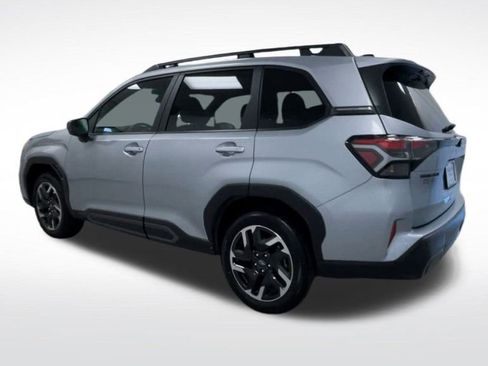 Certified 2025 Subaru Forester Limited image 23