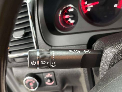 Used 2012 GMC Acadia Denali image 36