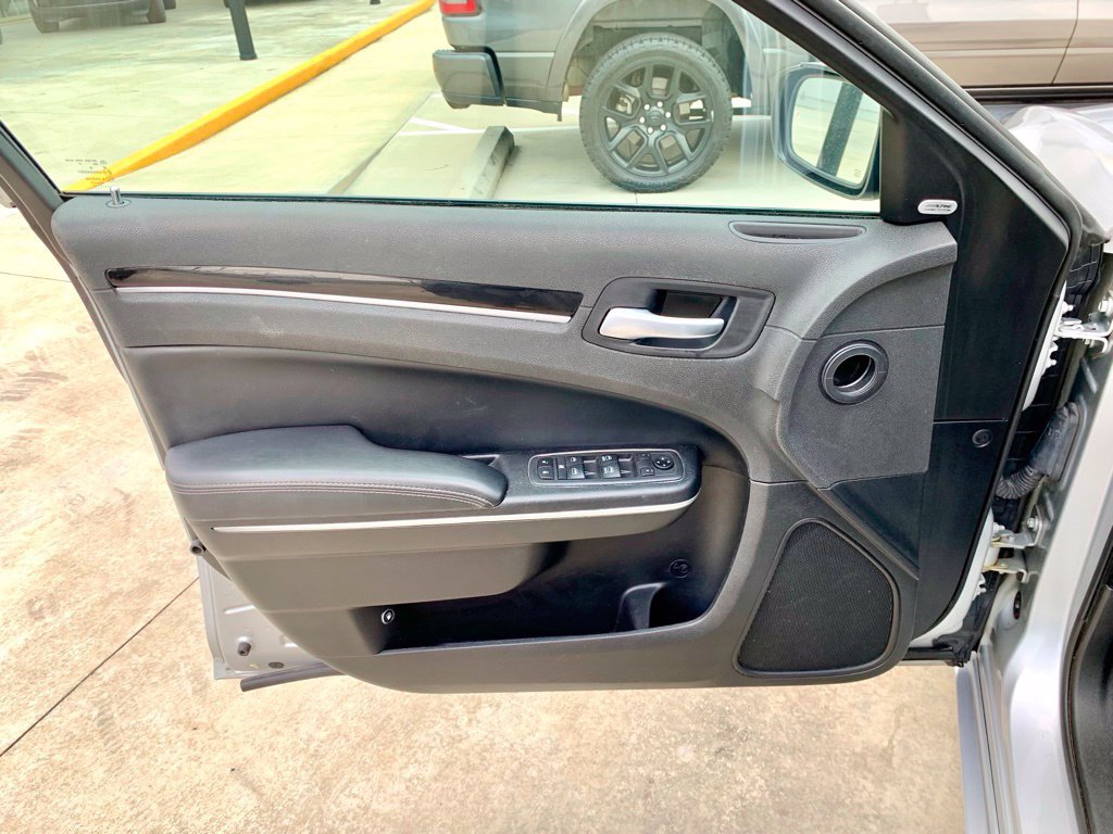Used 2021 Chrysler 300 S RWD image 11