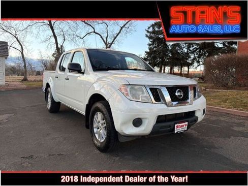 Used 2017 Nissan Frontier SV image 1
