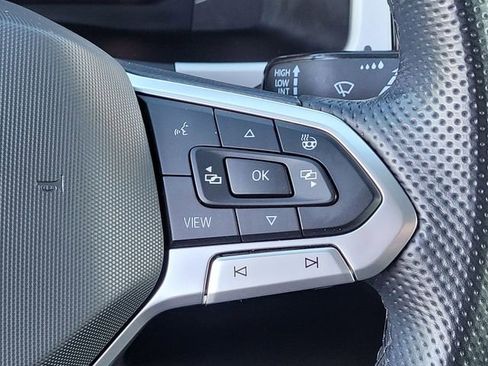 Used 2022 Volkswagen Atlas SEL Premium image 25