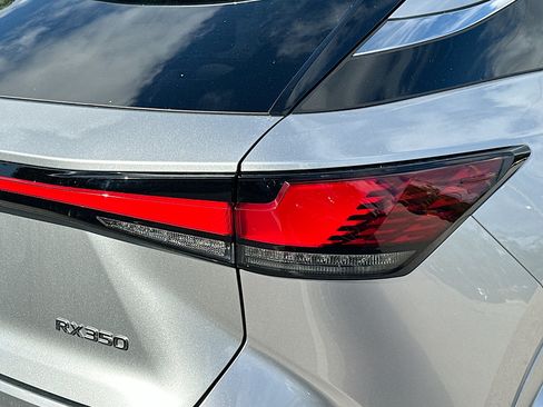 Used 2024 Lexus RX 350 FWD w/ Convenience Package image 32