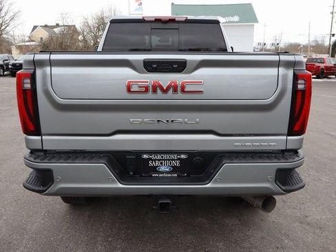 Used 2025 GMC Sierra 3500 Denali w/ Denali Reserve Package image 19