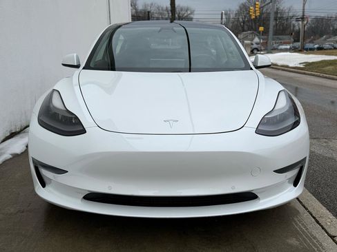 Used 2021 Tesla Model 3 Standard Range Plus image 2