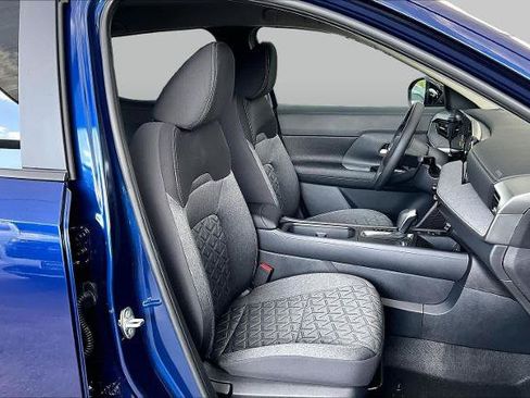 Certified 2026 Nissan Kicks SV FWD image 9