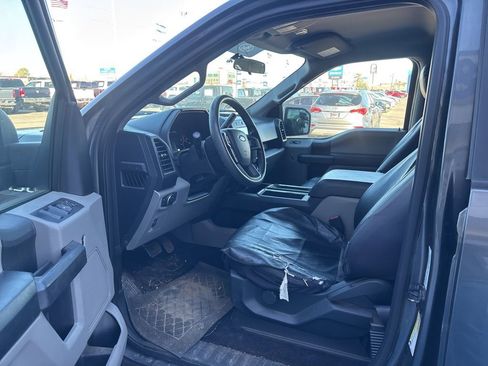 Used 2017 Ford F150 XL w/ Equipment Group 101A Mid image 5