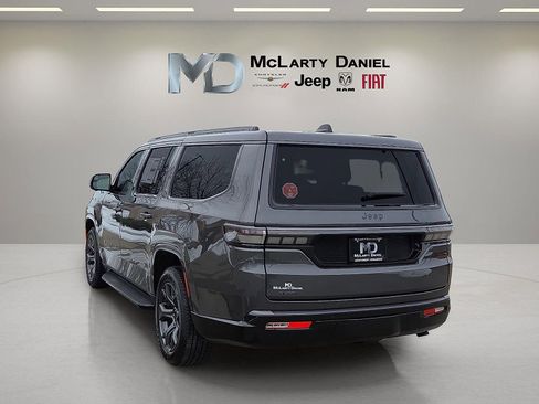 New 2026 Jeep Grand Wagoneer L Limited w/ 8-Passenger Seating Package AWD/4WD image 4
