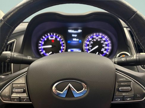 Used 2015 INFINITI Q50 Premium w/ Navigation Package AWD/4WD image 32