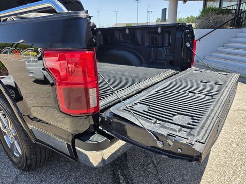 Used 2018 Ford F150 Lariat image 32