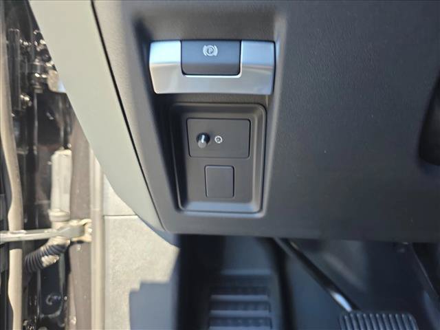 New 2026 Land Rover Defender 110 S AWD/4WD image 23