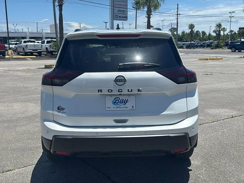 Used 2026 Nissan Rogue Dark Armor FWD image 4