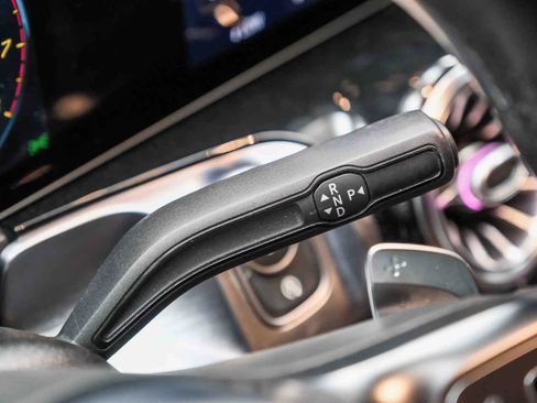 Certified 2021 Mercedes-Benz GLB 250 image 21