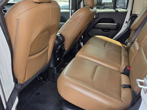 Used 2023 Jeep Wrangler Unlimited Sahara AWD/4WD image 9