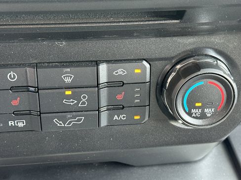 Used 2018 Ford F150 XLT w/ Equipment Group 302A Luxury image 26