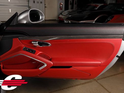 Used 2017 Porsche 911 Carrera 4S image 33