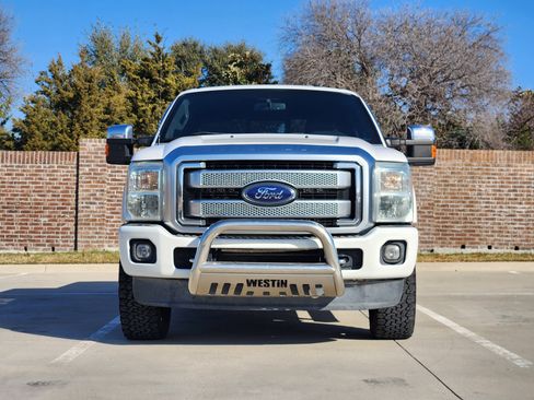 Used 2014 Ford F250 Platinum w/ FX4 Off-Road Package image 2
