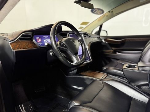 Used 2017 Tesla Model X 75D image 13