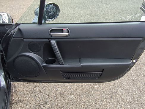 Used 2015 MAZDA MX-5 Miata Sport image 28