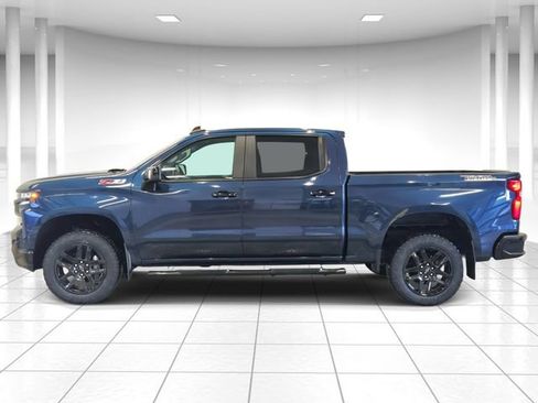 Used 2021 Chevrolet Silverado 1500 LT Trail Boss w/ Convenience Package II image 2