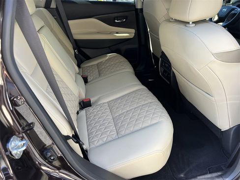 Used 2022 Nissan Murano Platinum w/ Cargo Package image 13