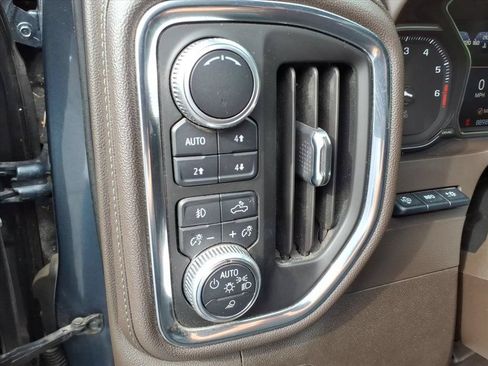 Used 2019 GMC Sierra 1500 Denali w/ Denali Ultimate Package AWD/4WD image 24