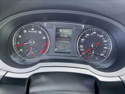 Used 2018 Audi Q3 2.0T Premium w/ Convenience Package image 23