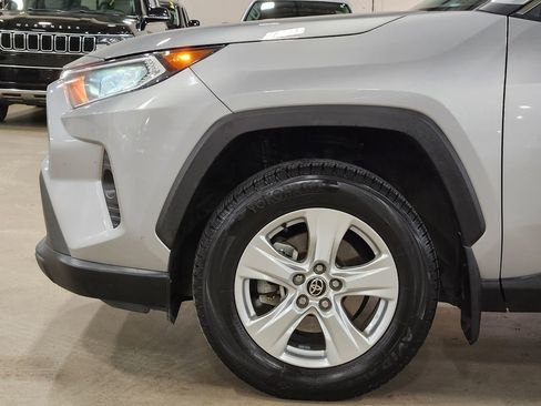 Used 2021 Toyota RAV4 XLE image 5
