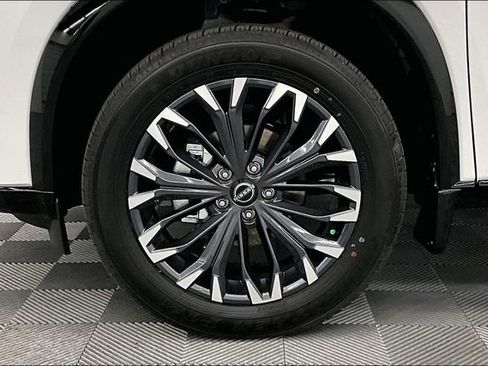 New 2026 Nissan Rogue Platinum w/ Platinum Premium Package image 11