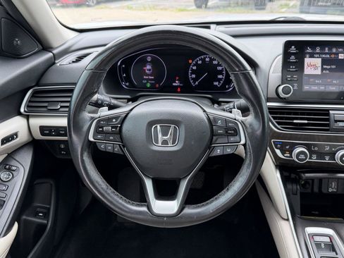 Used 2020 Honda Accord Touring image 21