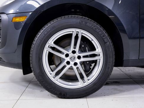 New 2026 Porsche Macan image 26