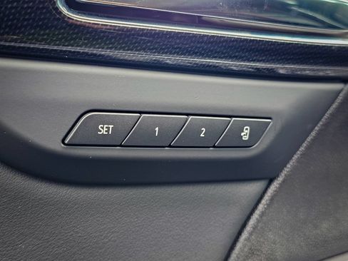 Used 2023 Buick Envision Essence w/ Sport Touring Package AWD/4WD image 11