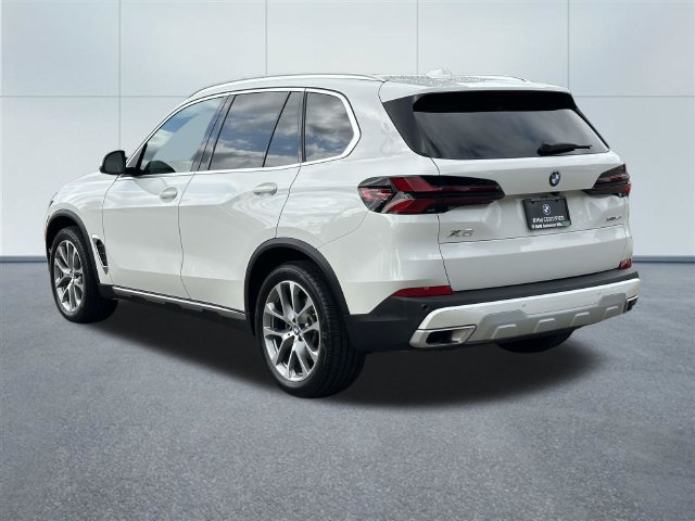 Certified 2025 BMW X5 xDrive40i w/ Premium Package AWD/4WD image 8