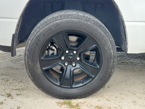 Used 2023 RAM 1500 Big Horn AWD/4WD image 5
