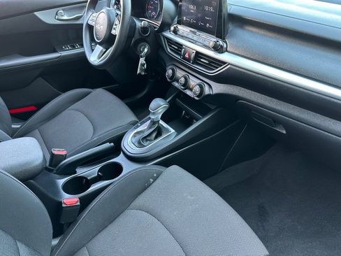 Used 2024 Kia Forte LXS FWD image 16