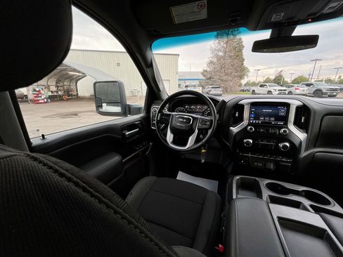 Used 2022 GMC Sierra 2500 SLE image 16