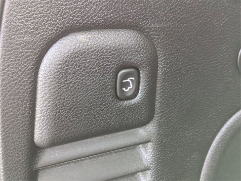 Used 2021 Jeep Grand Cherokee Limited image 32